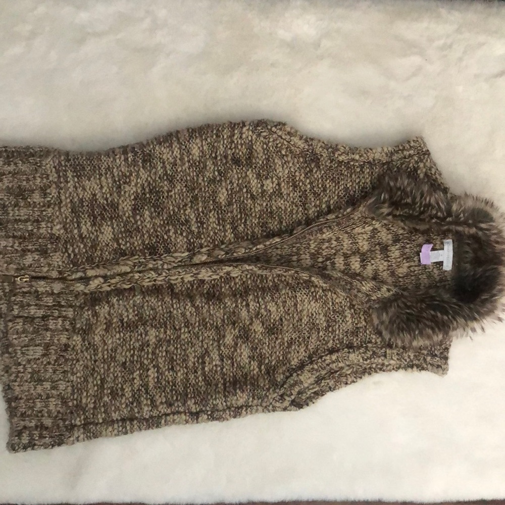 Fur collar vest